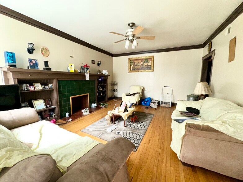 6838 S Ridgeland Ave, Chicago, IL à vendre - Photo de l’immeuble – Image 3 sur 8