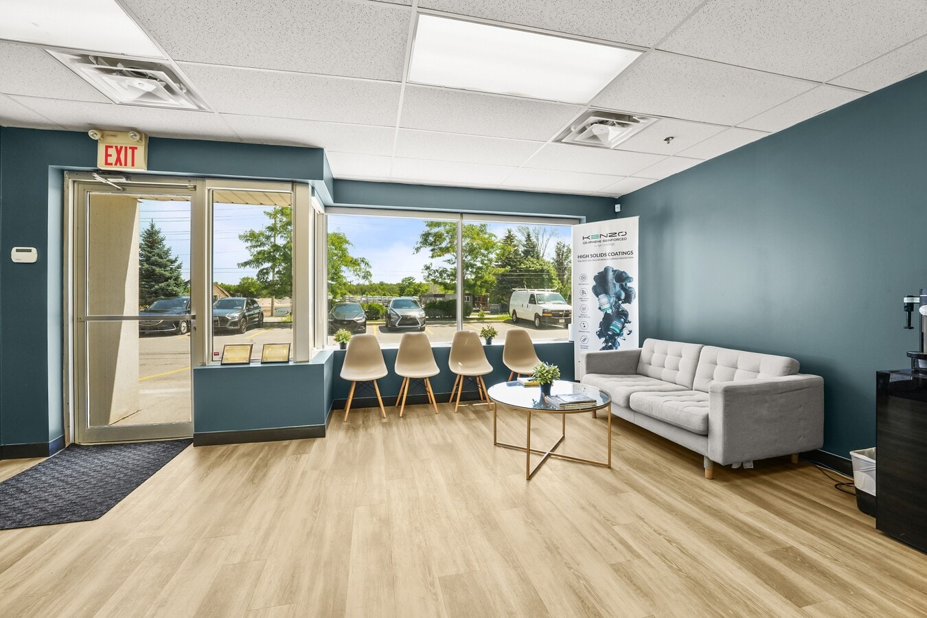 353-359 Saunders Rd, Barrie, ON L4N 9A3 - Lot 5 -  - Photo intérieure - Image 1 of 6