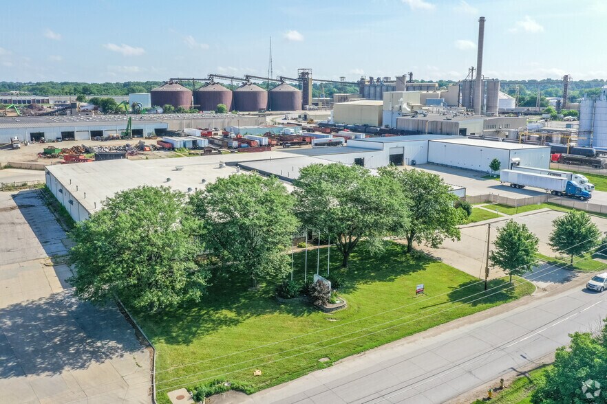 1800 Hull Ave, Des Moines, IA à louer - Photo de l’immeuble – Image 2 sur 26