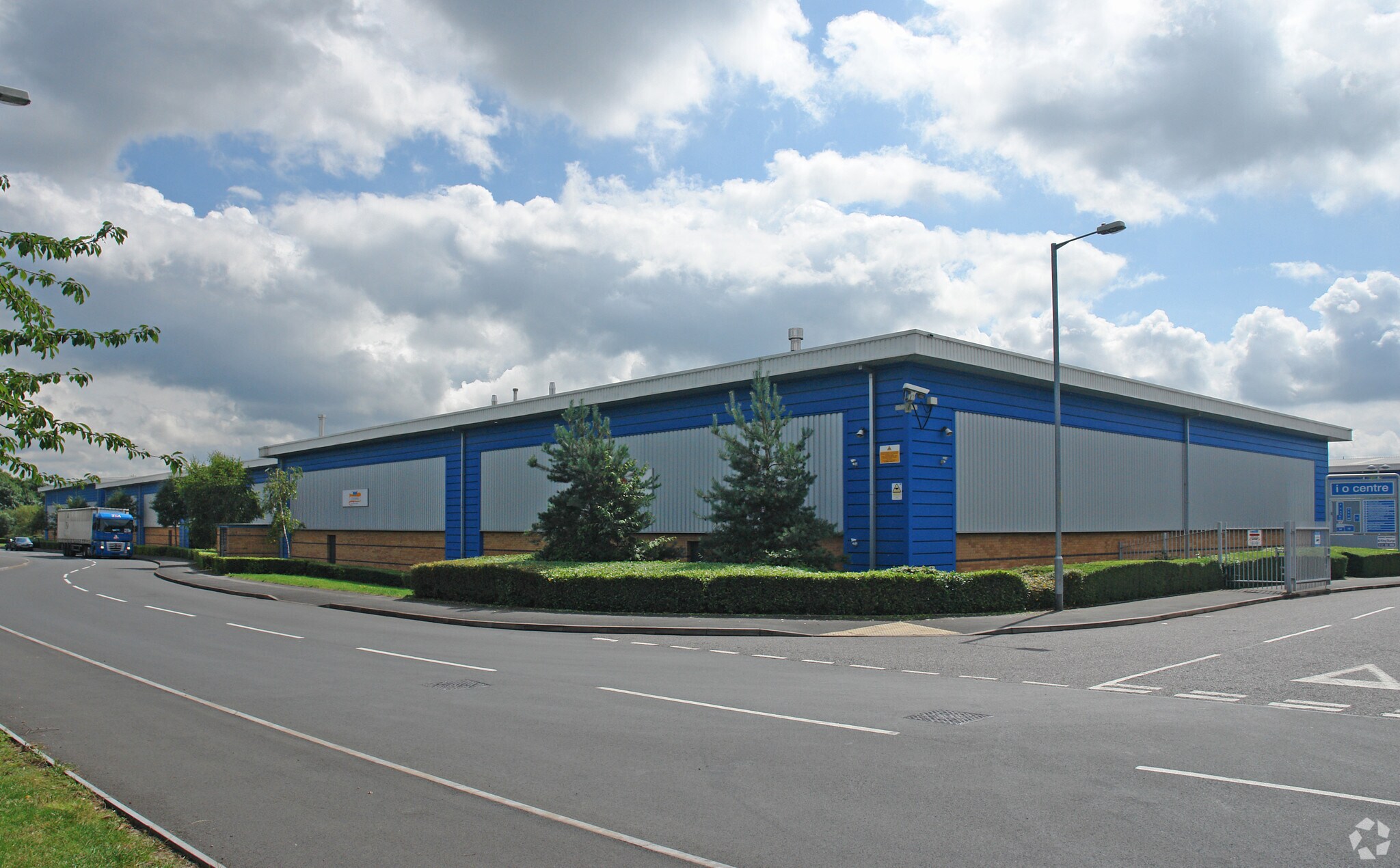 Nash Rd, Redditch à louer Photo principale– Image 1 sur 3