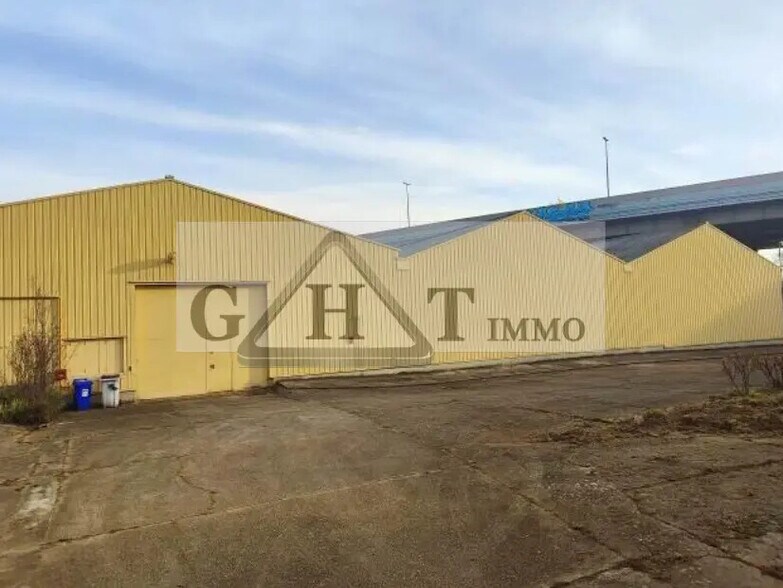Industriel/Logistique dans Noisy-le-Sec à vendre - Photo de l’immeuble – Image 3 sur 8
