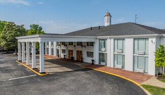 Plus de détails pour 4004 Gardiner Point Dr, Louisville, KY - Logement à vendre