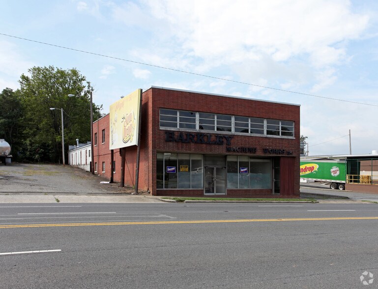 823 E Franklin Blvd, Gastonia, NC à vendre - Photo de l’immeuble – Image 2 sur 23