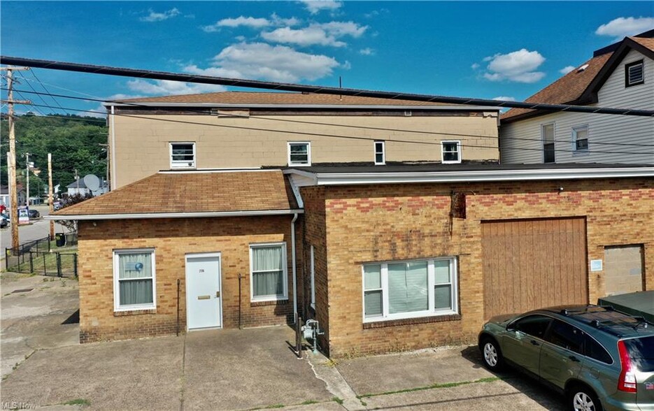 2116 Charles St, Wellsburg, WV à vendre - Photo de l’immeuble – Image 3 sur 19