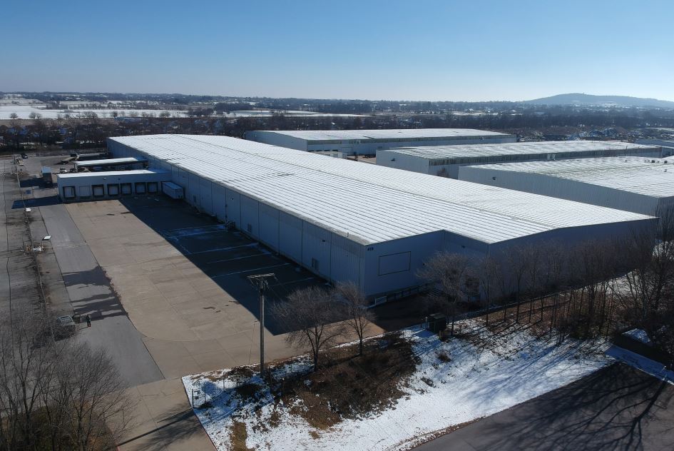 419 S Lincoln St, Lowell, AR à louer Photo principale– Image 1 sur 20