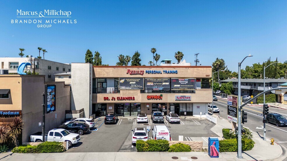 4367 Woodman Ave, Sherman Oaks, CA à vendre - Photo de l’immeuble – Image 2 sur 11