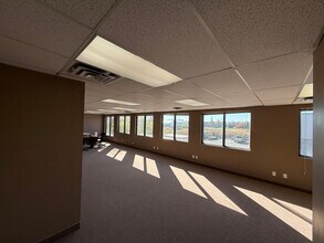 22 Jamie Ave, Nepean, ON à louer Photo intérieure– Image 1 sur 7