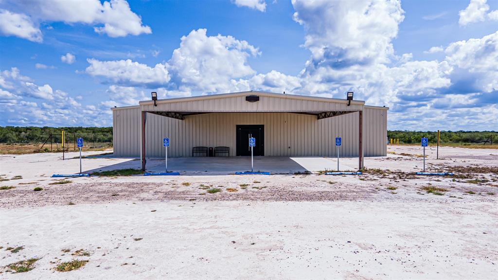 25998 TX State Hwy 359, Bruni, TX à vendre Photo principale– Image 1 sur 37