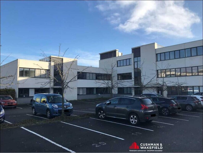 Bureau dans Rennes à louer - Photo de l’immeuble – Image 1 sur 10