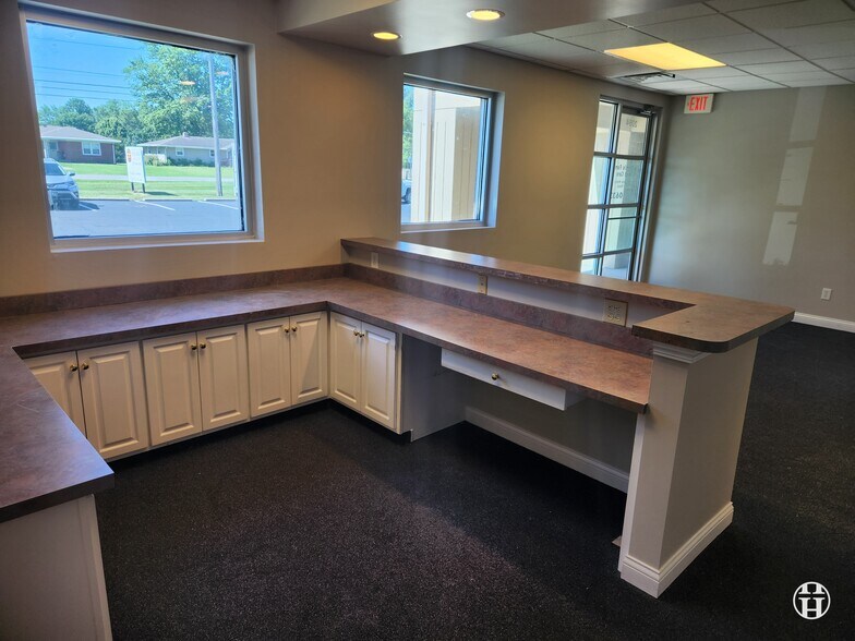 2054 Lebanon Rd, Crawfordsville, IN à louer - Photo de l’immeuble – Image 3 sur 6