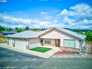 Plus de détails pour 910 Swallow Ave, Sutherlin, OR - Spécialisé à vendre