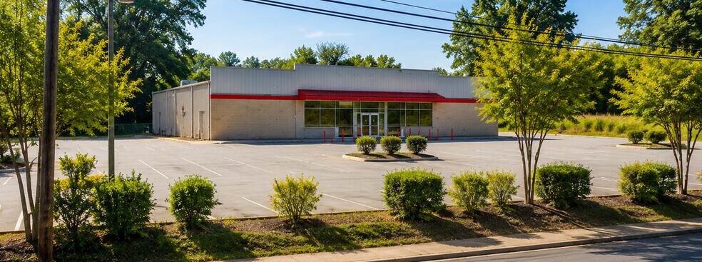 513 W Main Ave, Taylorsville, NC à louer - Photo de l’immeuble – Image 2 sur 7