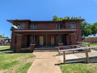 Plus de détails pour 101 N 7th St, Ponca City, OK - Logement à vendre