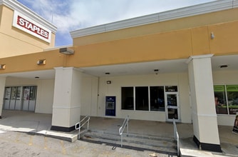 1630-1738 W 49th St, Hialeah, FL à louer Photo intérieure– Image 2 sur 5
