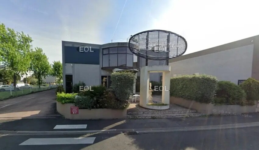 Local d’activités dans Champigny-sur-Marne à louer Photo de l’immeuble– Image 1 sur 27