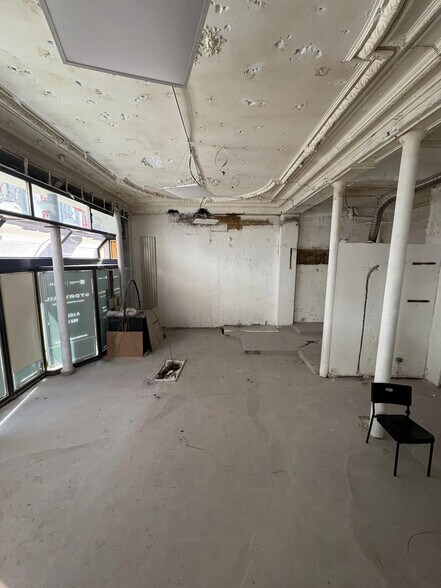 Local commercial dans Paris à louer - Photo de l’immeuble – Image 3 sur 5