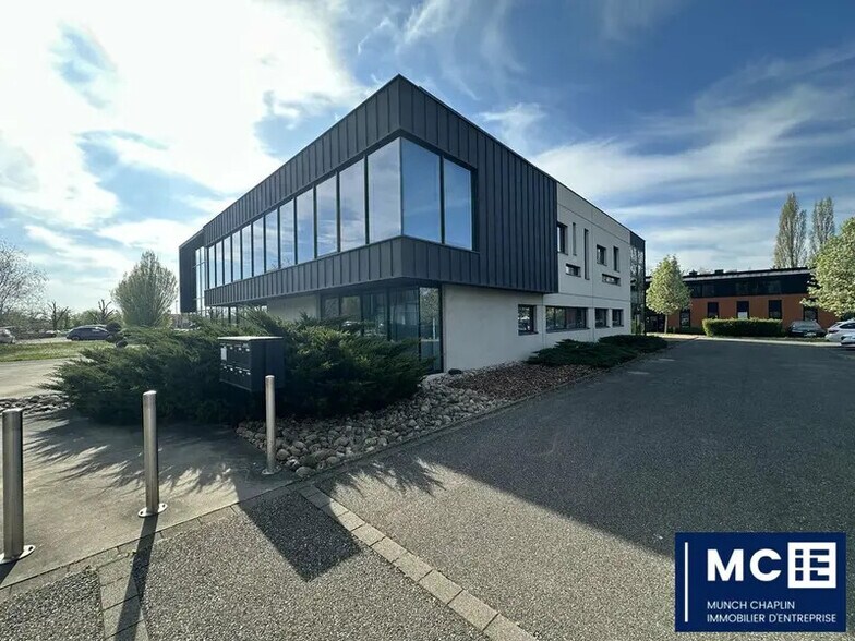 Bureau dans Entzheim à louer - Photo de l’immeuble – Image 1 sur 7