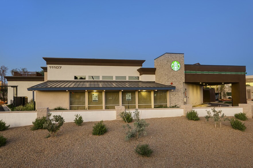 11107 N Scottsdale Rd, Scottsdale, AZ à louer - Photo principale – Image 1 sur 8