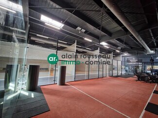 Plus de détails pour Local d'activités à louer