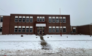 Plus de détails pour 696 Oxford St, Sarnia, ON - Spécialisé à vendre