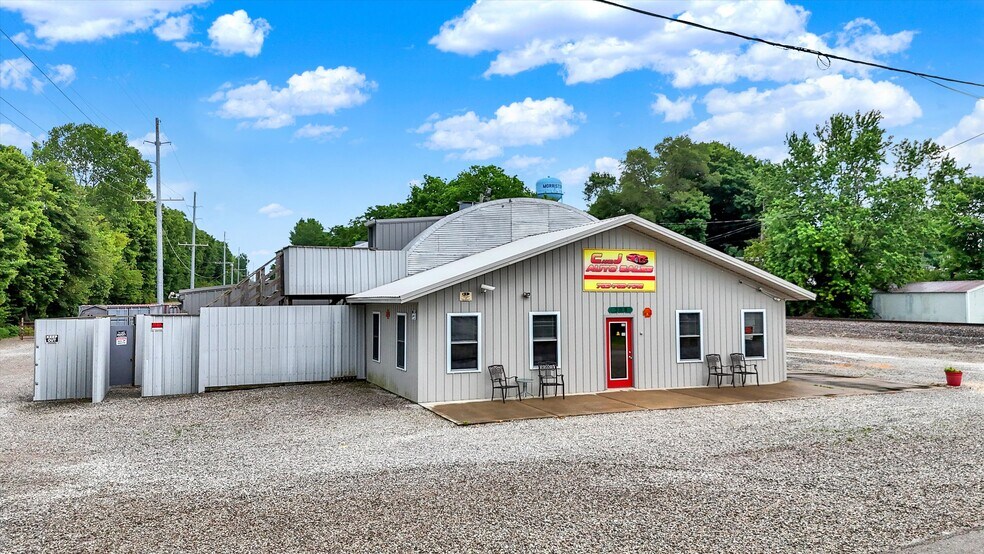 308 N Morrison St, Morristown, IN à vendre - Photo de l’immeuble – Image 2 sur 30