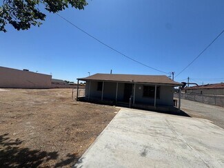 Plus de détails pour 402 N Sullivan St, Santa Ana, CA - Industriel/Logistique à louer