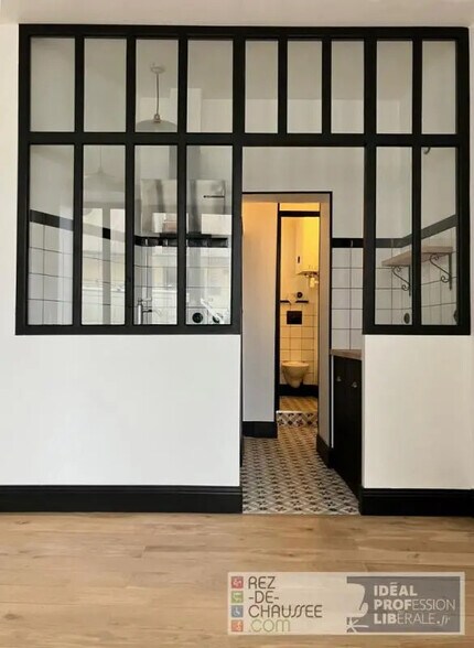 Immeuble residentiel dans Paris à vendre - Photo intérieure – Image 3 sur 7