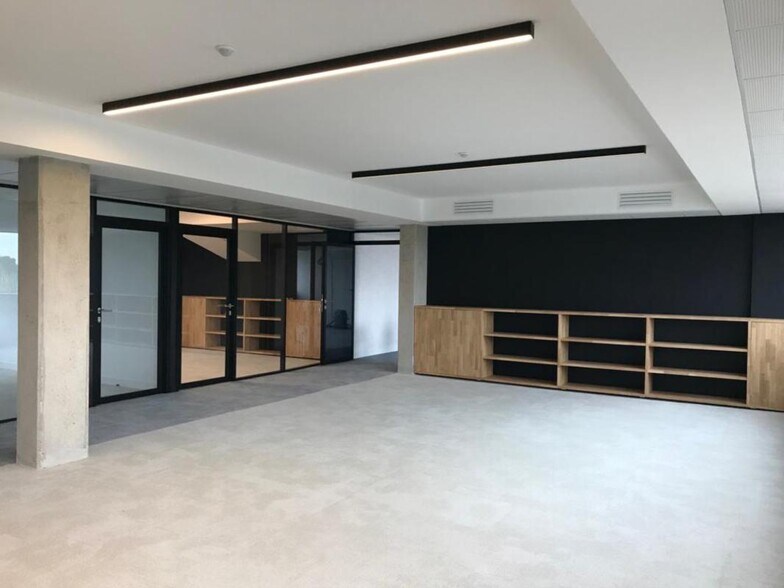 22 Quai Gallieni, Suresnes à louer - Photo de l’immeuble – Image 3 sur 19