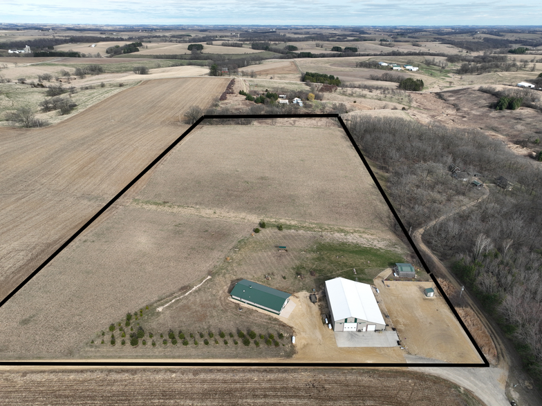 6209 Cassidy Rd, Mineral Point, WI à vendre - Photo de l’immeuble – Image 1 sur 47