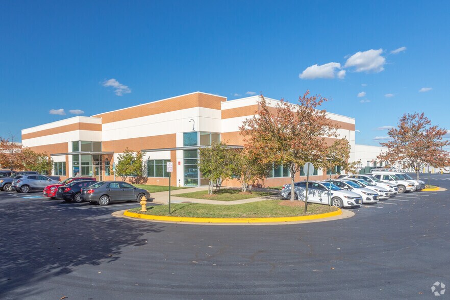 9483-9525 Innovation Dr, Manassas, VA à louer - Photo principale – Image 1 sur 4
