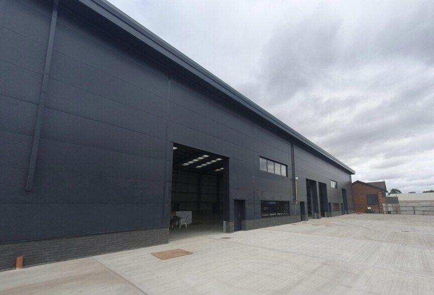 14 Pentos Dr, Birmingham à louer - Photo de l’immeuble – Image 2 sur 2