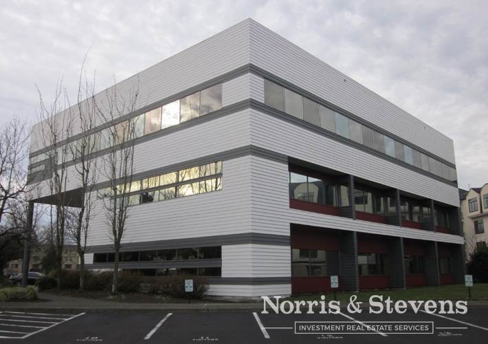 700 N Hayden Island Dr, Portland, OR à louer - Photo de l’immeuble – Image 3 sur 4