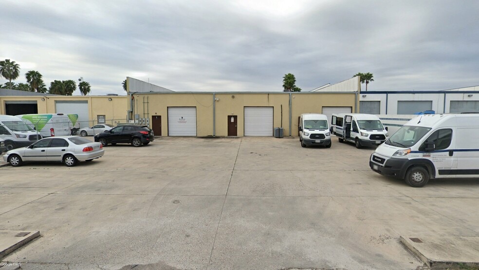 1313 & 1317 E. Jasmine Avenue, McAllen portefeuille de 2 biens à vendre sur LoopNet.fr - Photo de l’immeuble – Image 3 sur 9