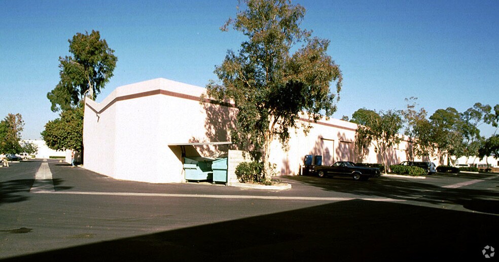 507-517 Calle San Pablo, Camarillo, CA à louer - Photo de l’immeuble – Image 2 sur 3
