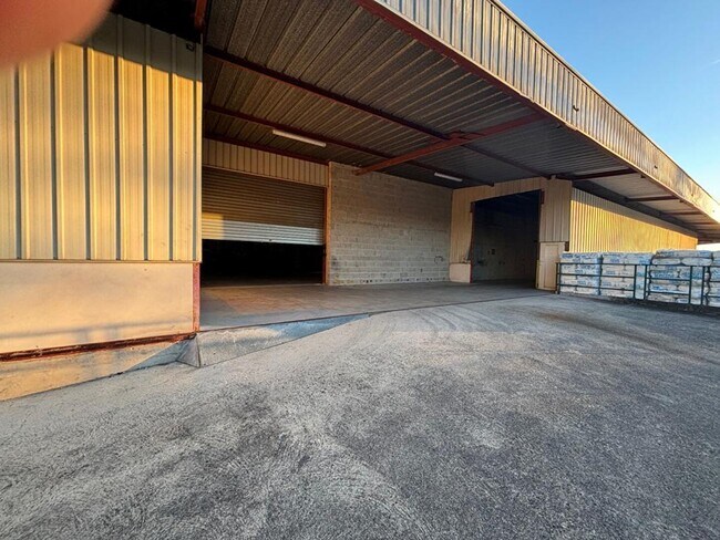 Plus de détails pour Industriel/Logistique à louer