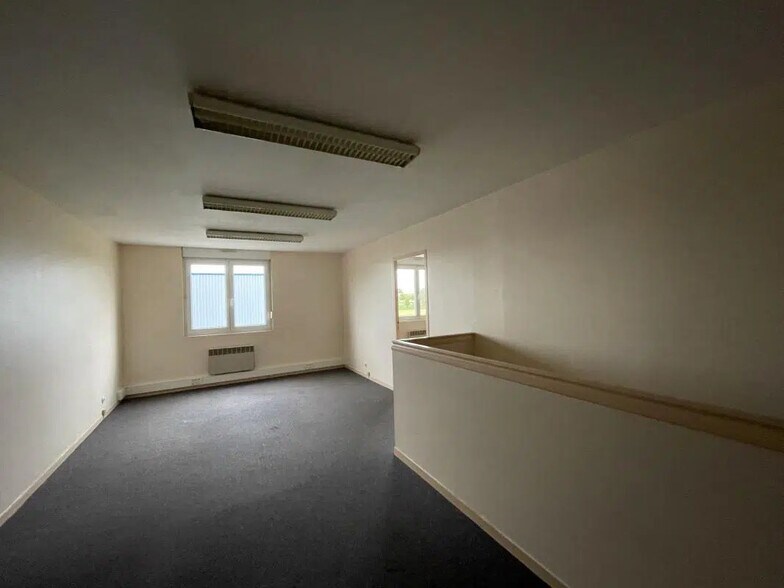 Bureau dans Évreux à vendre - Photo de l’immeuble – Image 3 sur 8