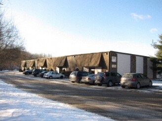 15 Little Brook Ln, Newburgh, NY à louer Photo principale– Image 1 sur 23