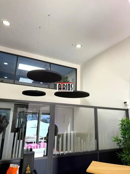 Bureau dans Cuers à vendre - Photo intérieure – Image 2 sur 10