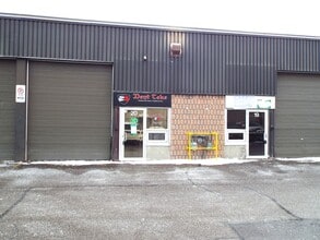 1333 Boundary Rd, Oshawa, ON à louer Photo de l’immeuble– Image 1 sur 9