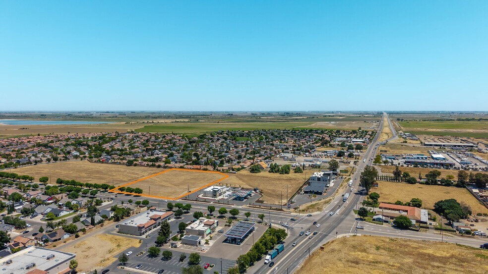 Ward Rd & E Pacheco Blvd, Los Banos, CA à vendre - Photo de l’immeuble – Image 2 sur 15