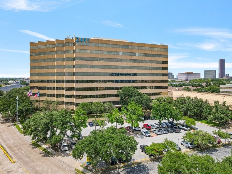 2401 Fountain View Dr, Houston TX - Bureau