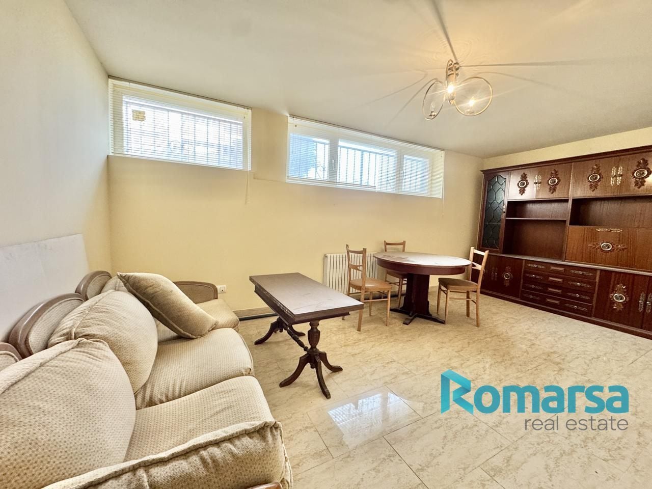 Local commercial dans Ávila, Ávila à louer Photo intérieure– Image 1 sur 5