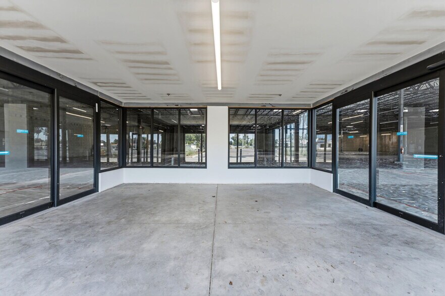 5502-5726 Cortez Rd W, Bradenton, FL à louer - Photo de l’immeuble – Image 2 sur 12