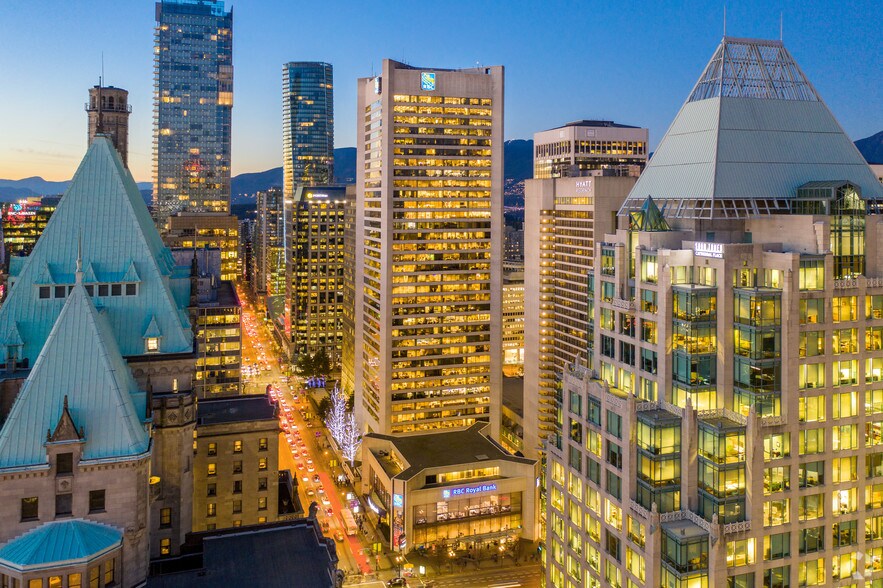 1055 W Georgia St, Vancouver, BC à louer - Photo de l’immeuble – Image 3 sur 5