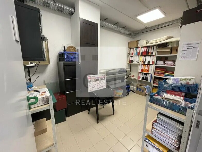 Bureau dans Coublevie à louer - Photo intérieure – Image 3 sur 4