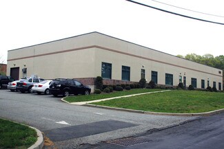 Plus de détails pour 560 Bradley Hill Rd, Blauvelt, NY - Industriel/Logistique à vendre
