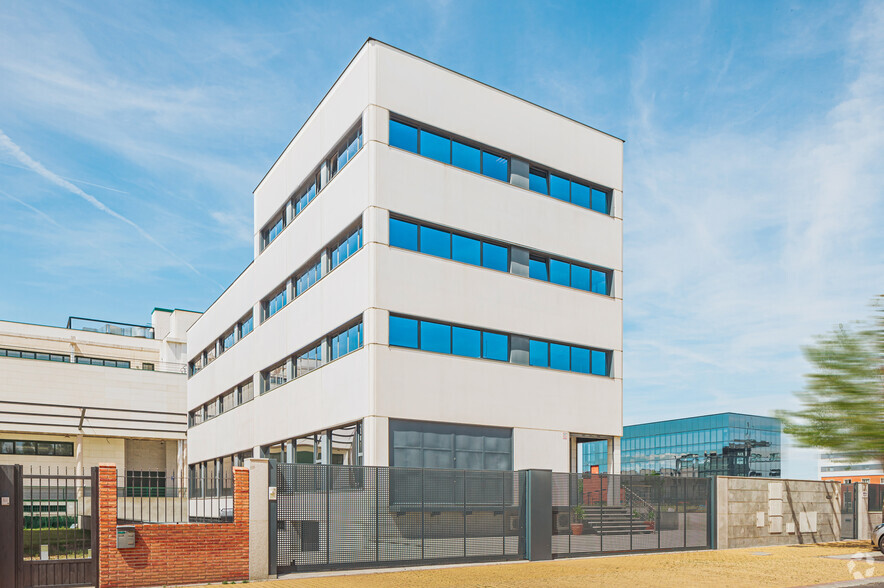 Avenida De Juan Caramuel, 7, Leganés, Madrid à vendre - Photo principale – Image 1 sur 10