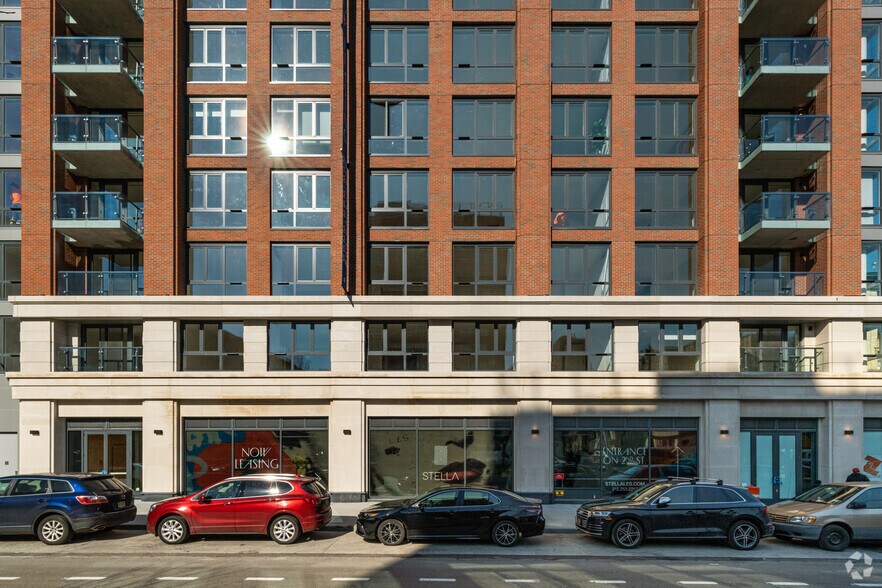 350 E Houston St, New York, NY à louer - Photo de l’immeuble – Image 3 sur 26