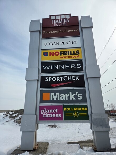 1500 Riverside Dr, Timmins, ON à louer - Photo de l’immeuble – Image 1 sur 2