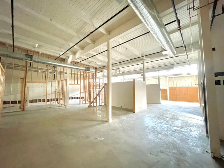 2520 Santa Monica Blvd, Santa Monica, CA à louer - Photo intérieure – Image 3 sur 13